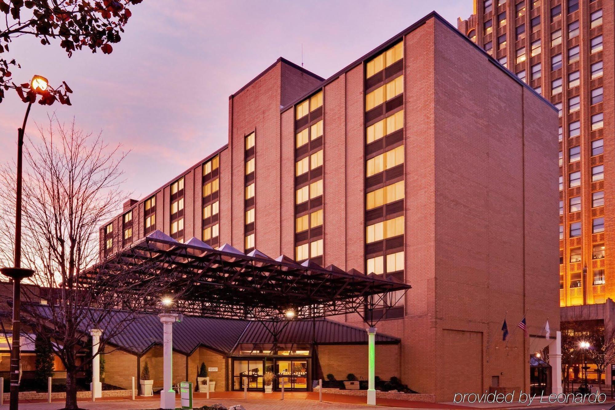 Holiday Inn Allentown Center City Exterior photo